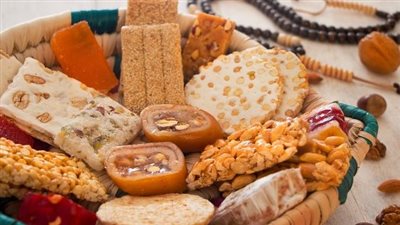 دليل صحي للاستمتاع بـ «حلاوة المولد» دون زيادة في الوزن 