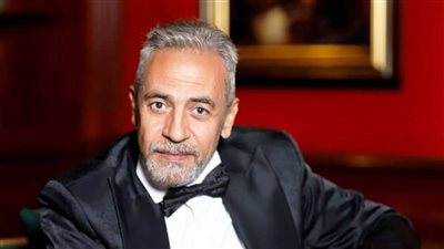 بعد رحلة إبداع طويلة.. صبري فواز يتألق على منصة التكريم الدولي