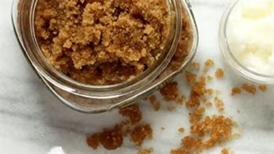  طرق طبيعية فعالة للحصول على «بشرة ناعمة» والتخلص من الجلد الميت