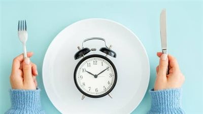 هل «الصيام المتقطع» طريق للصحة أم خطر على الجسم؟.. خبراء يوضحون 