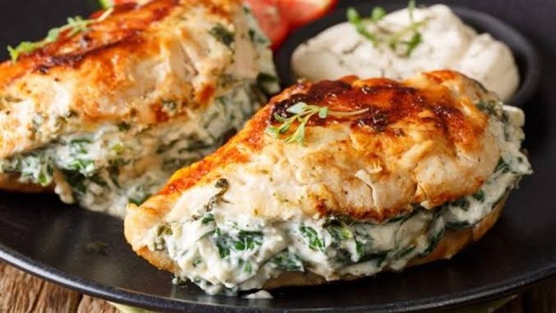 صدور الدجاج المحشية