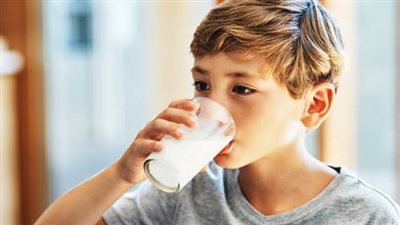 «لبن الماعز».. طبيبة بيطرية توضح فوائده في تقليل الانتفاخ والحساسية