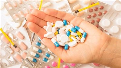 لماذا يجب استكمال المضاد الحيوي؟ أضرار خطيرة عند التوقف المبكر