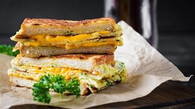 ٥ وصفات بالبيض لساندوتشات المدرسة لفطور صحي مغذي 