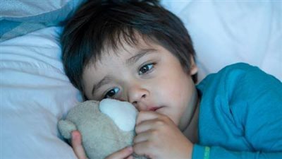 قبل تفاقم «خوف الطفل» وتحوله لانطواء.. إرشادات أخصائية 