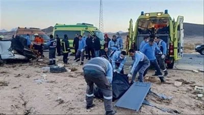 حادث انقلاب سيارة ببني سويف ينهي حياة عامل ويصيب 8