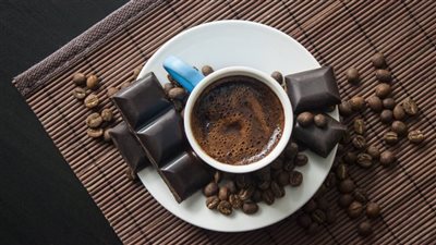 مشروبات طبيعية «تهدئ الصداع وتعزز التركيز».. بديلة للمسكنات 