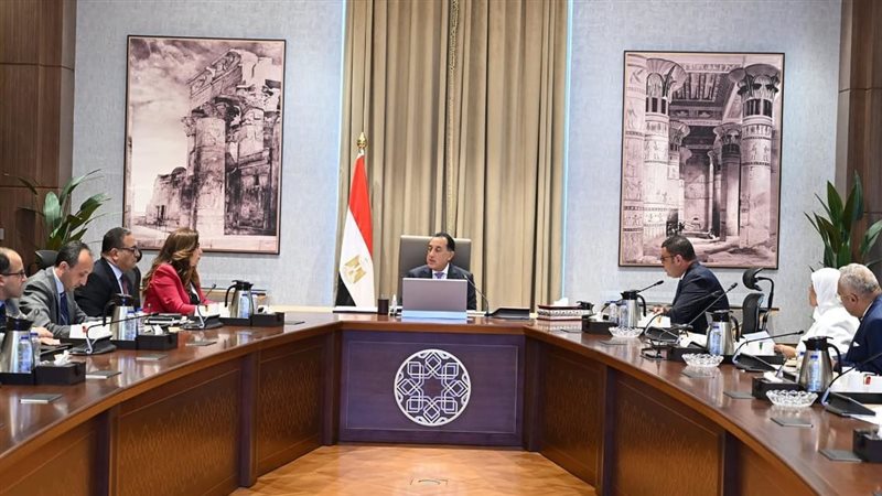 خلال الاجتماع