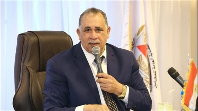 نقيب المحامين
