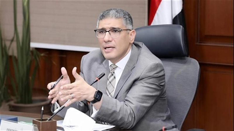 عادل النجار محافظ