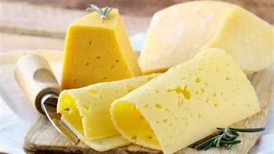 طريقة عمل «الجبنة الرومي» في البيت بخطوات بسيطة 