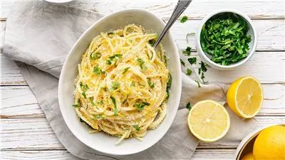 طريقة تحضير «مكرونة بالزبدة والثوم» مثل المطاعم