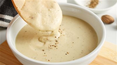 طريقة عمل صلصة البشاميل الأصلية بخطوات سهلة وسريعة