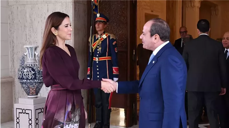  الرئيس السيسي والملكة