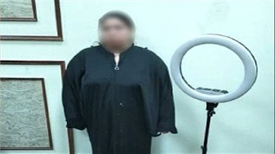 صانعة محتوى في قبضة الأمن بتهمة أفعال خادشة للحياء