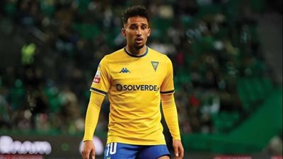 صراع قوي بين الأهلي والمولودية لخطف الجزائري رفيق جويتان