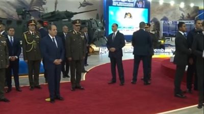الرئيس السيسي يزور أجنحة الإنتاج الحربي والتصنيع العسكري