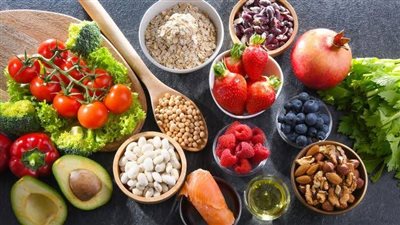 أطعمة يومية تساعد في السيطرة على ارتفاع ضغط الدم