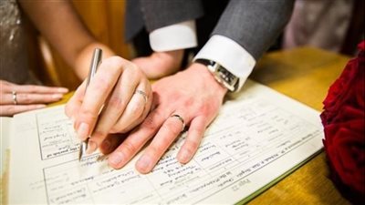 مؤشر هام.. التعبئة والإحصاء يعلن انخفاض حالات الزواج في 2024