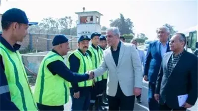 وزير الإنتاج الحربي يتفقد مصنع «18 الحربي» بأبو زعبل