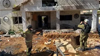 «صواريخ إيران تضرب العمق».. إصابات ودمار واسع في إسرائيل