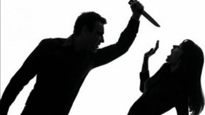 واقعة مؤسفة.. زوج يعتدي على زوجته بساطور خلال نهار رمضان