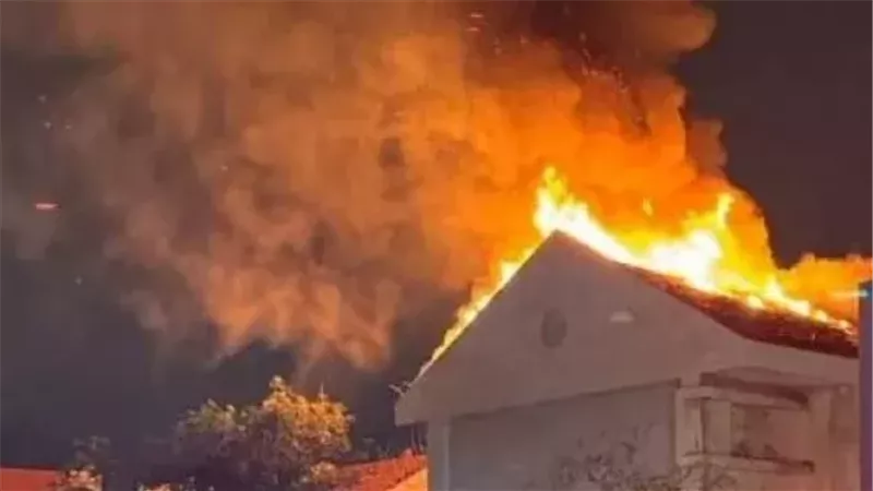 سقوط صاروخ إيرانى وسط تل أبيب