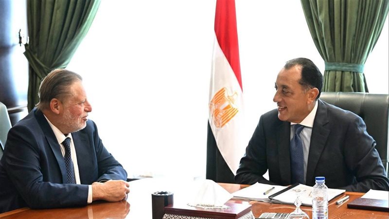 الدكتور مصطفى مدبولي رئيس مجلس الوزراء وحسن عبد الله محافظ ا
