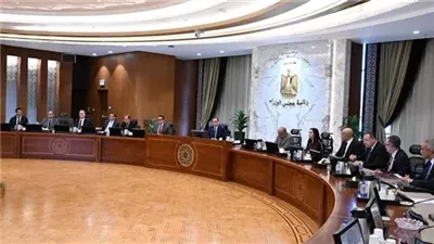 رئيس الوزراء يبحث مستجدات برنامج التحول الاقتصادي الوطني وخطط التنفيذ
