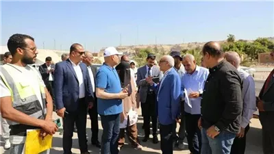محافظ القاهرة يتابع تطوير الإمام الشافعي والسيدة عائشة وسور مجرى العيون