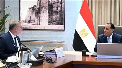 وزير البترول يعلن بدء إنتاج بئر فيوم 4 قبل الموعد بعامين