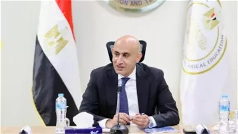محمد عبد اللطيف وزير